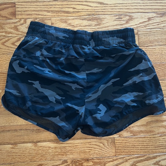 ATHLETA Mesh Racer Run Short 4” - Picture 4 of 5